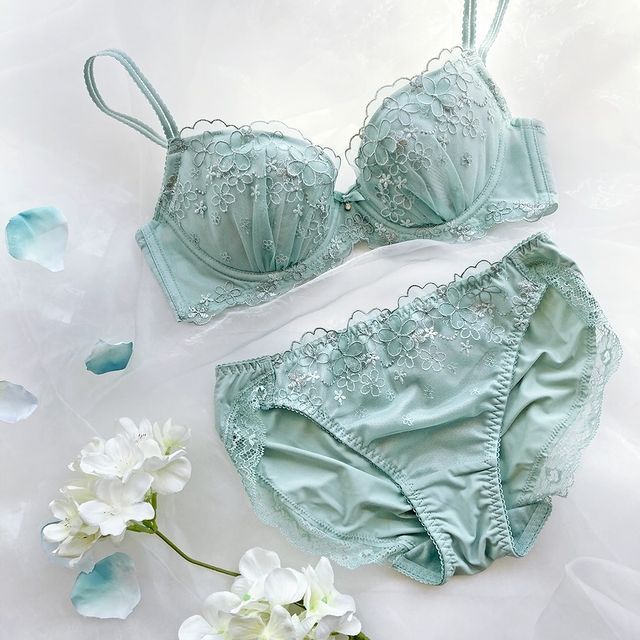 Combo Of 8 Bra & panties Set