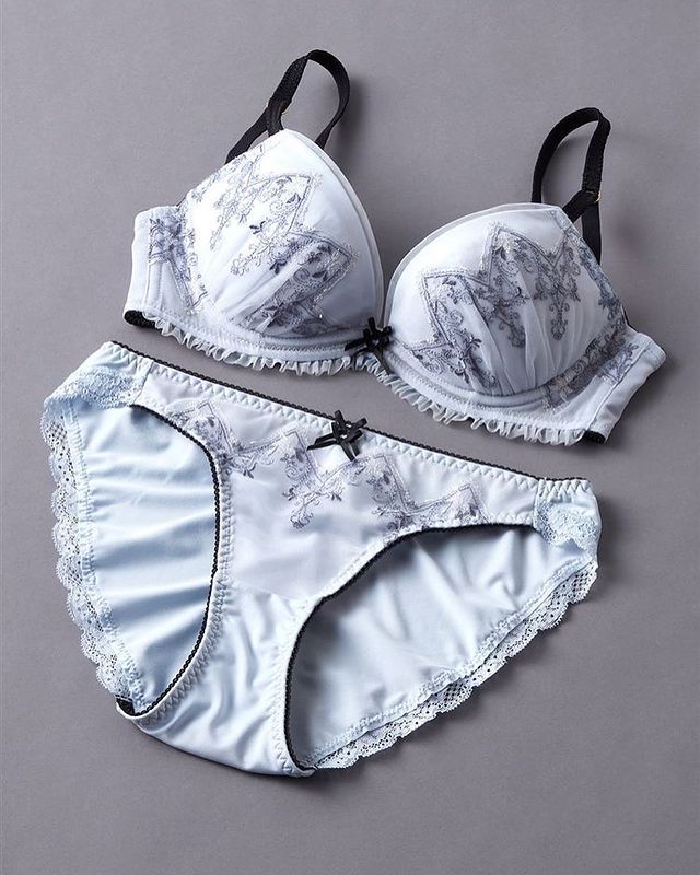 Combo Of 8 Bra & panties Set