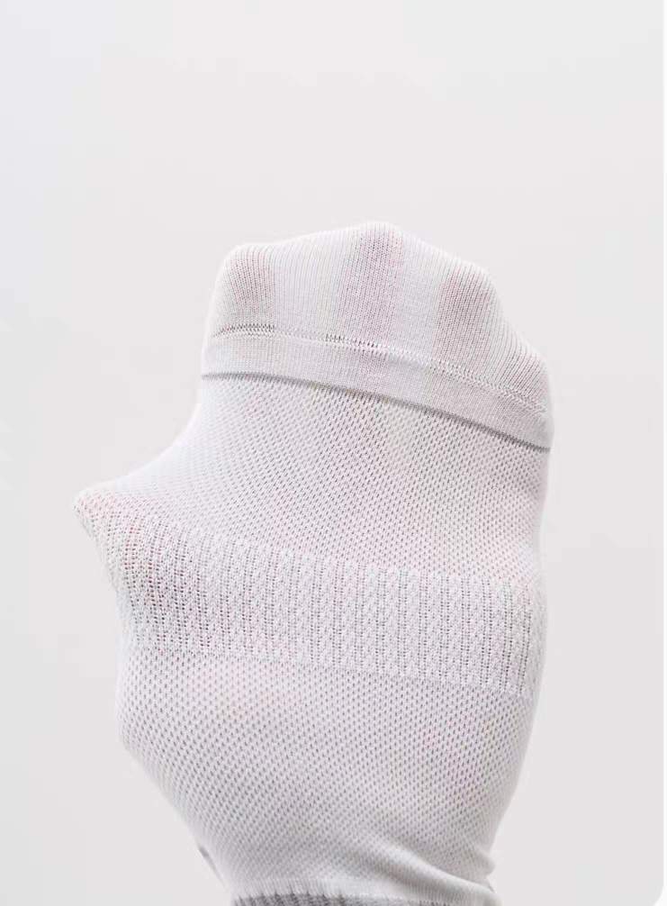 AeroKnit Essential Ankle Socks
