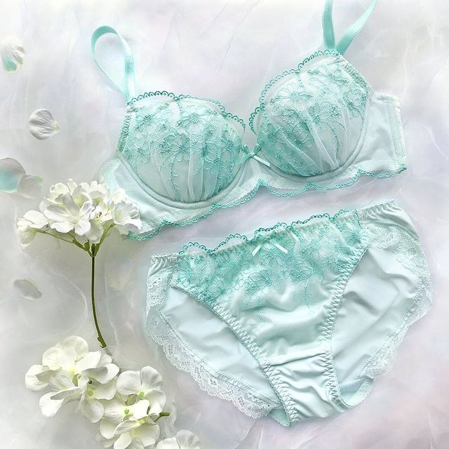 Combo Of 8 Bra & panties Set